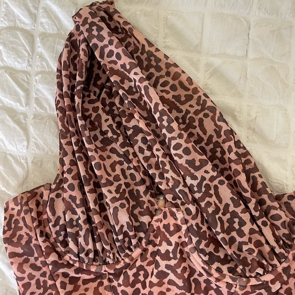 House of CB Clementine leopard mesh one shoulder ruched mini dress - Picture 10 of 16